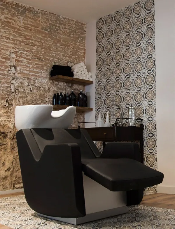 Cadira de barber clàssica a El Barber BCN, Gràcia, Barcelona